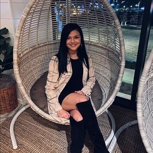 Meet your Posher, Savannah